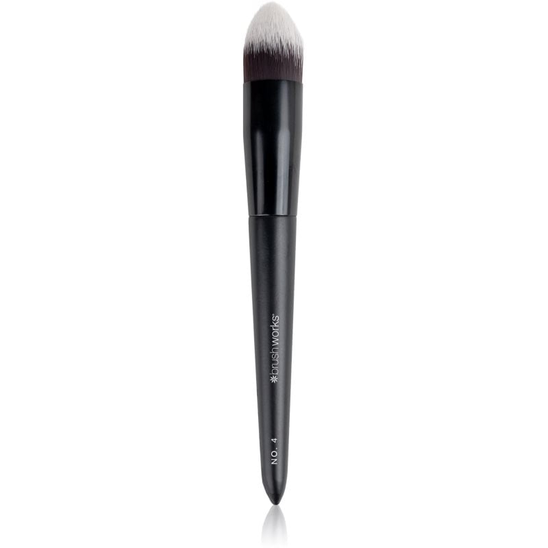 Brushworks Tapered Precision Buffing Brush Четка за грим тип NO. 4