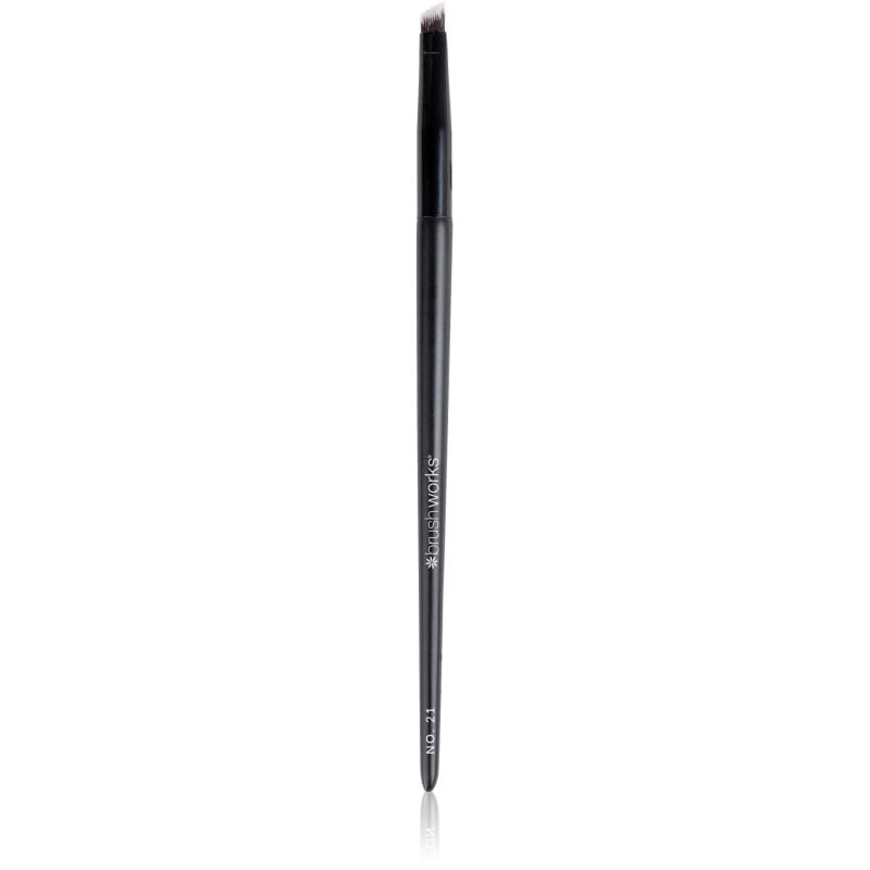 Brushworks Precise Brow скосена четка за вежди тип NO. 21