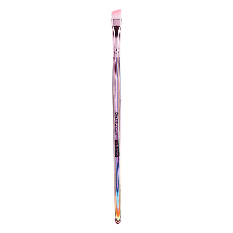 Diva & Nice Cosmetics Professional скосена четка за сенки за очи MAX 519/08
