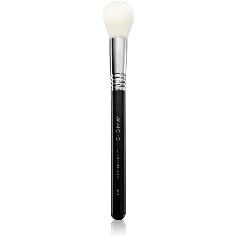 Sigma Beauty Face F76 Chiseled Cheek™ пилинг за душ, преди нанасяне на продукт за тен