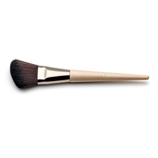 Clarins Blush Brush четка за руж - Грим - Сравни цени от 1 магазин с безплатна доставка